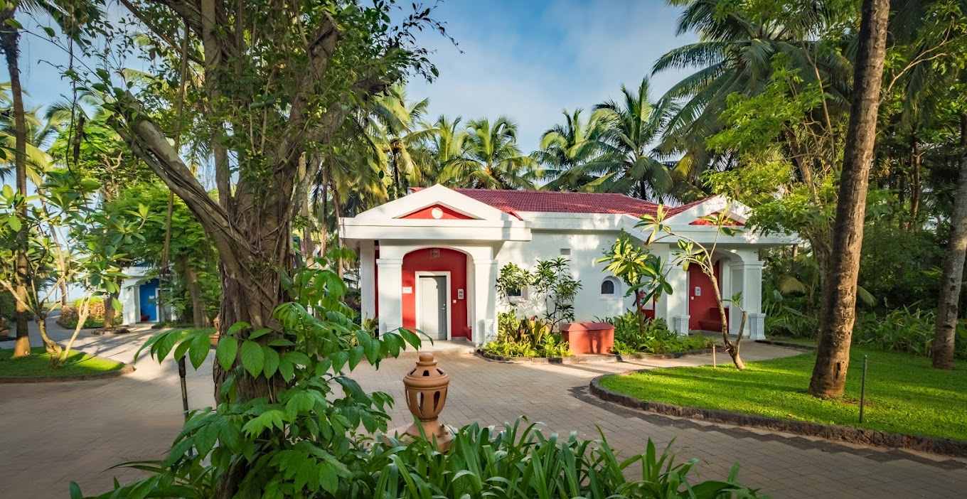 Pool Villa Outside .jpg